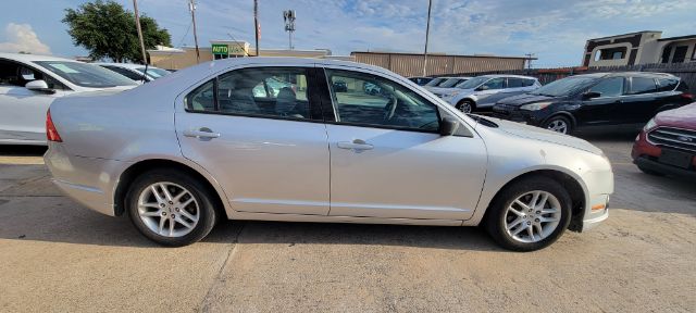 2012 Ford Fusion S
