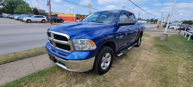 2017 RAM 1500 SLT Crew Cab SHORT BED