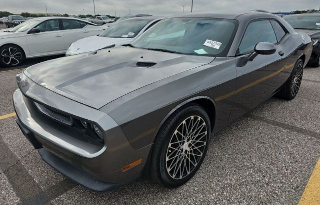 2011 Dodge Challenger V6 2D COUPE