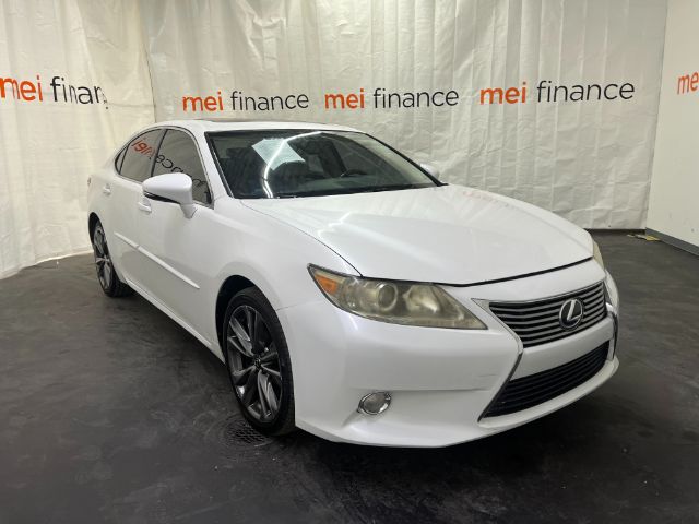2013 Lexus ES 350 4D SEDAN