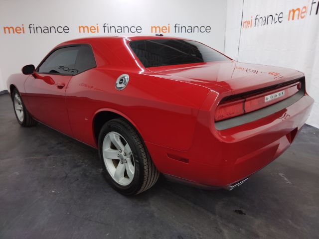 2013 Dodge Challenger SXT