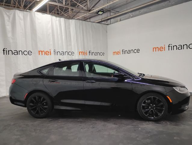 2015 Chrysler 200 S AWD