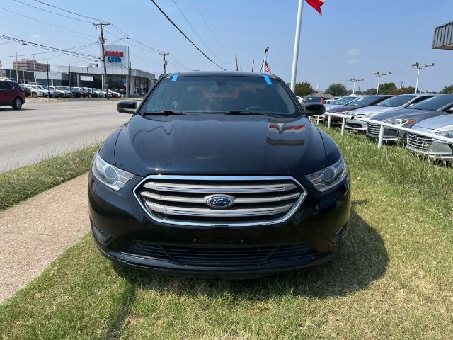 2018 Ford Taurus SEL