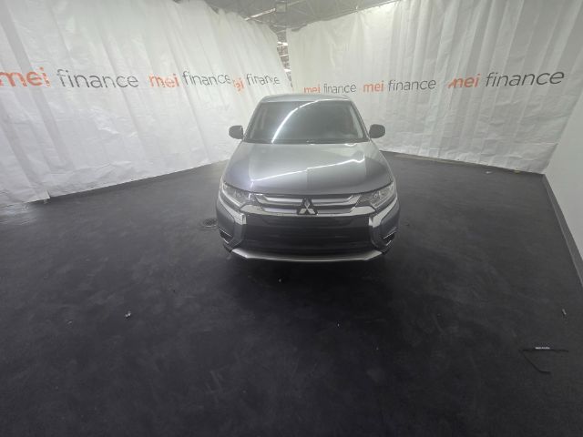 2016 Mitsubishi Outlander ES
