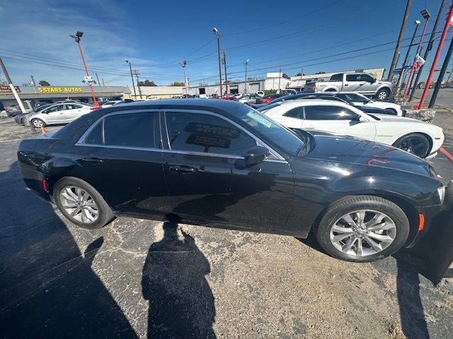 2018 Chrysler 300 Touring L AWD