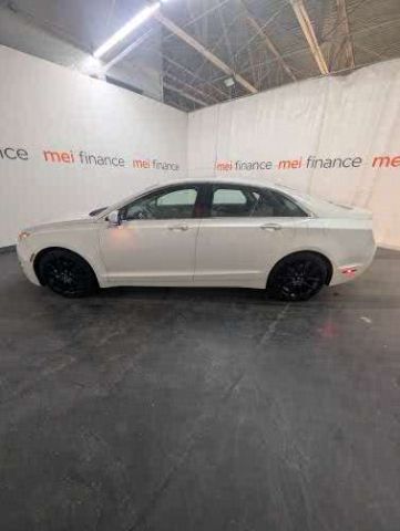 2014 Lincoln MKZ BASE