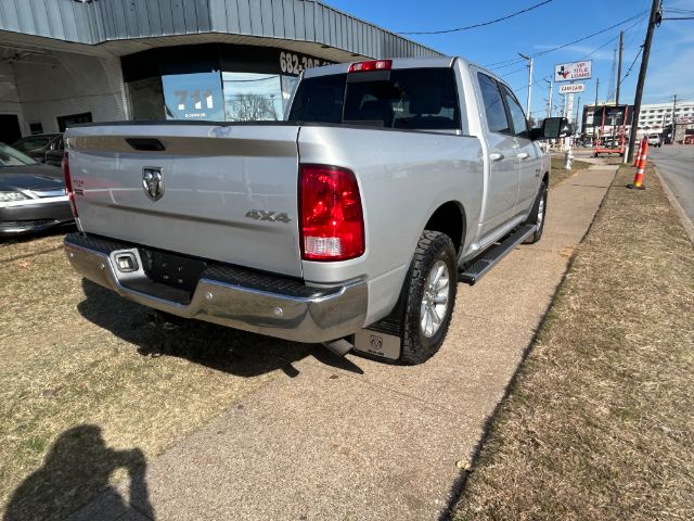 2017 RAM 1500 SLT Crew Cab 4WD